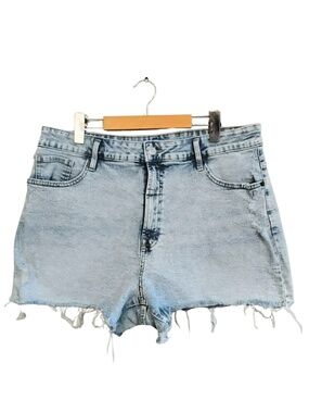 George Plus Size Acid Wash Raw Hem Cut-Off Daisy Duke Shorts – Size 18 EUC